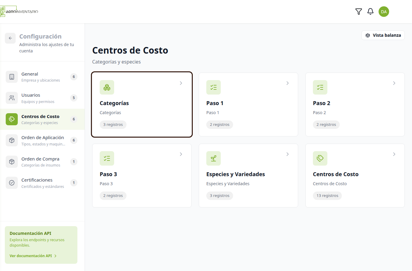 Sección Centros de Costo en Configuración, con la tarjeta Categorías marcada